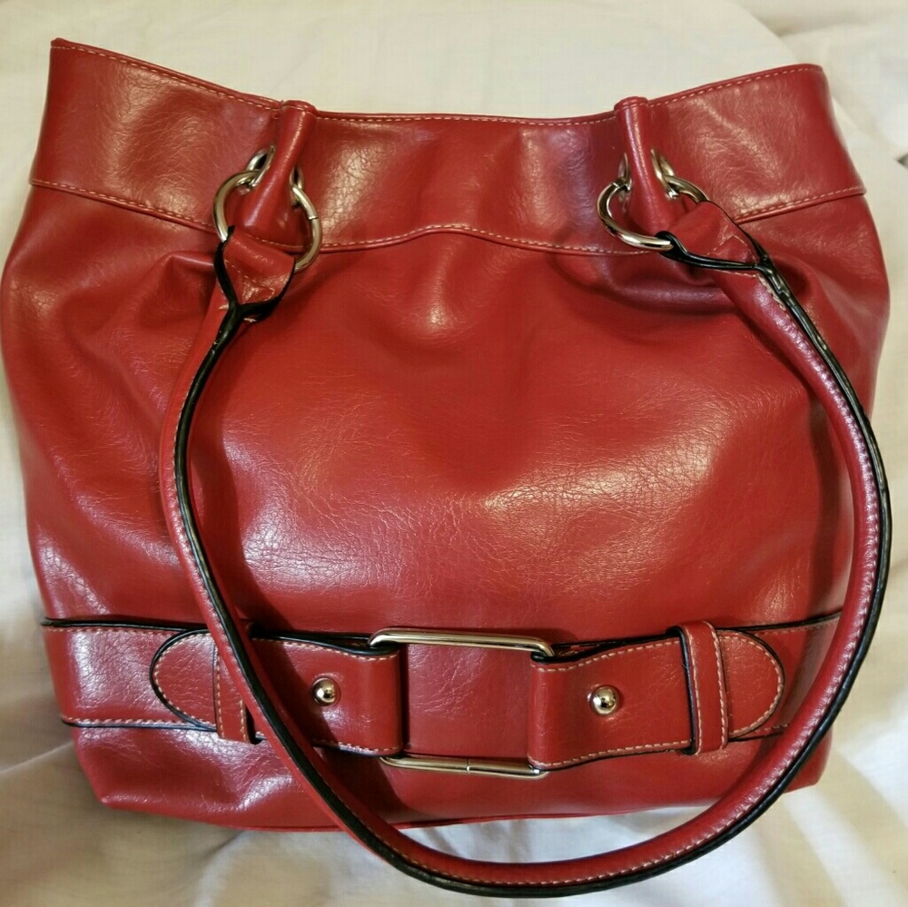 Rosetti Red purse with silver buckle